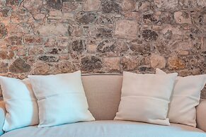 Medousa Suites