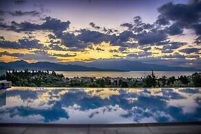 Luxurious Villa Kastro
