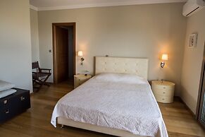 Lenas Villa