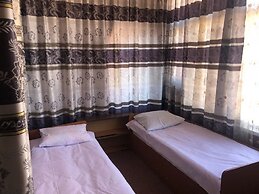 Argo - Hostel