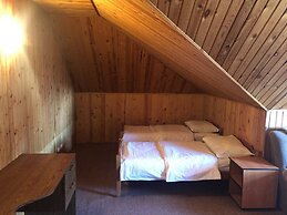 Argo - Hostel