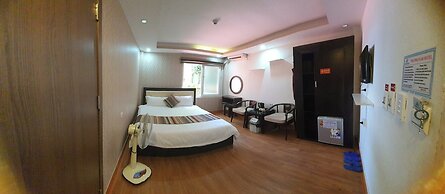 Phuong Nam Mountain View Hotel