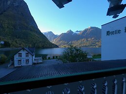 Hjelle Hotel