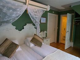 Hjelle Hotel