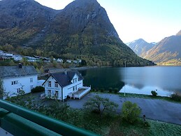 Hjelle Hotel