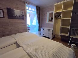 Hjelle Hotel