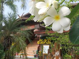 Pueng Luang Hotel