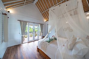 The Cubang Huts Lembongan