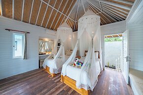 The Cubang Huts Lembongan