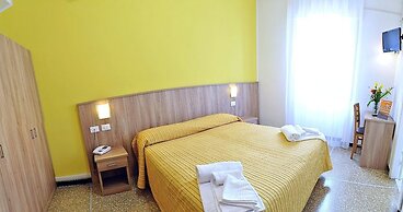 Hotel Bristol
