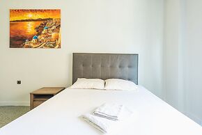 Space Paradise Apartments