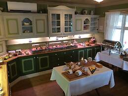 Walaker Hotel