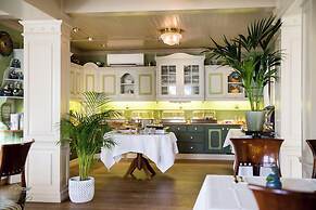 Walaker Hotel
