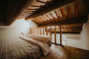 Live Guest House