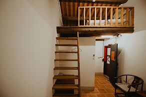 Live Guest House