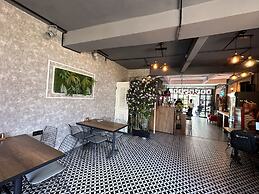 Black Art Otel