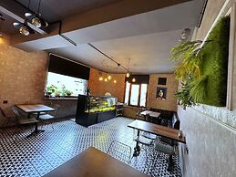 Black Art Otel