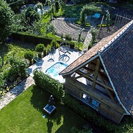 Le B. Cottage