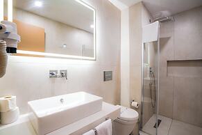 Victoria Princess Hotel