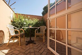 Hotel Madreselva