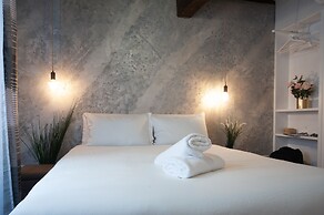 StarHome NAVONA