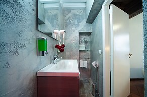 StarHome NAVONA