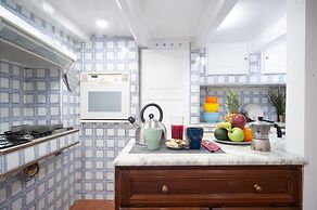 StarHome NAVONA
