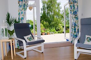 Malvern Holiday Garden Flat