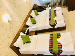 Regalia Inn & Suites