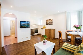 Neue Post Apartments