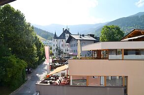 Neue Post Apartments