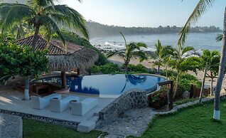 Casa Manzanillo Boutique Hotel