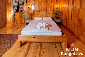 Nun BungaLove