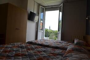 Hotel Montfort