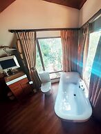 La Montagne Guest Lodge