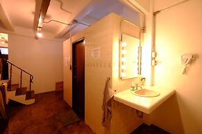 42 Guesthouse