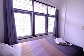 42 Guesthouse