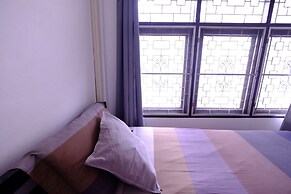 42 Guesthouse