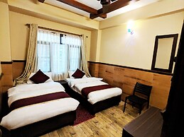 Hotel Forest Lake Backpackers' Hostel