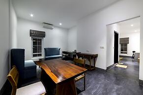 Hotel De L'Homme