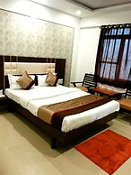 Hotel Gomti