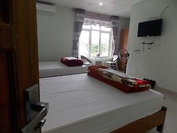 Rose Hotel