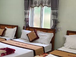 Rose Hotel