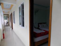 Rose Hotel