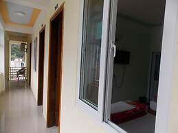 Rose Hotel