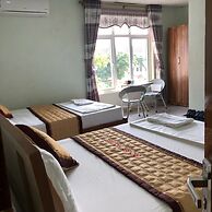 Rose Hotel