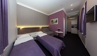 Voyage Hotel