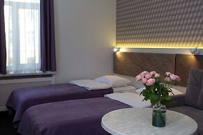 Voyage Hotel