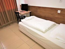 Hotel Moji