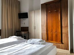 Hotel Moji